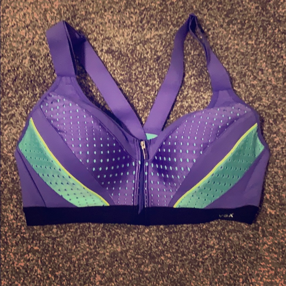 Sports bra